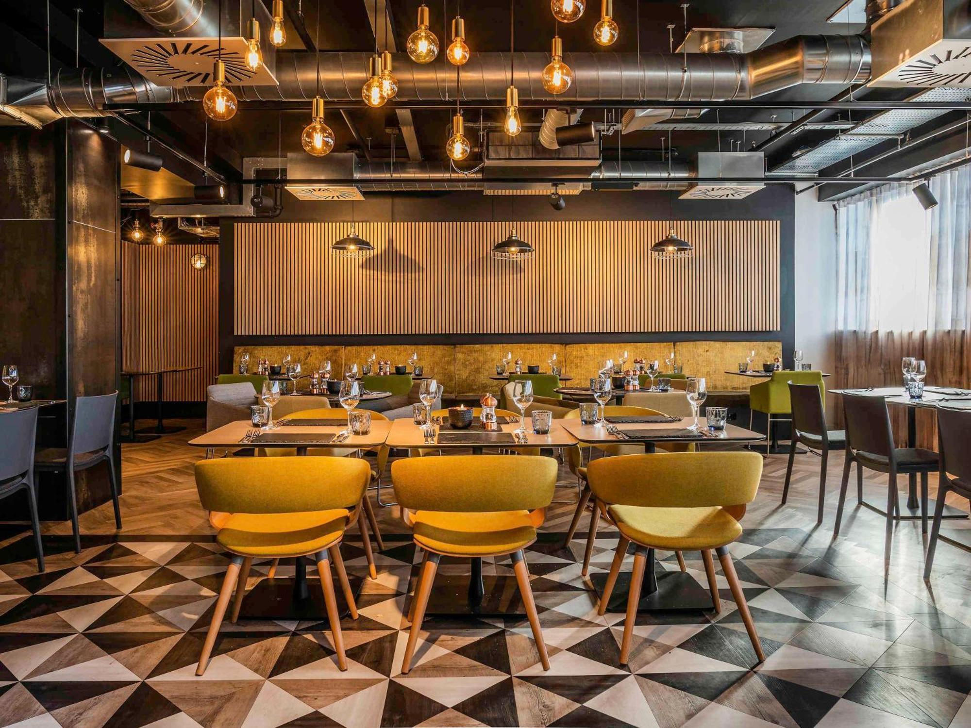 Mercure Newport 外观 照片