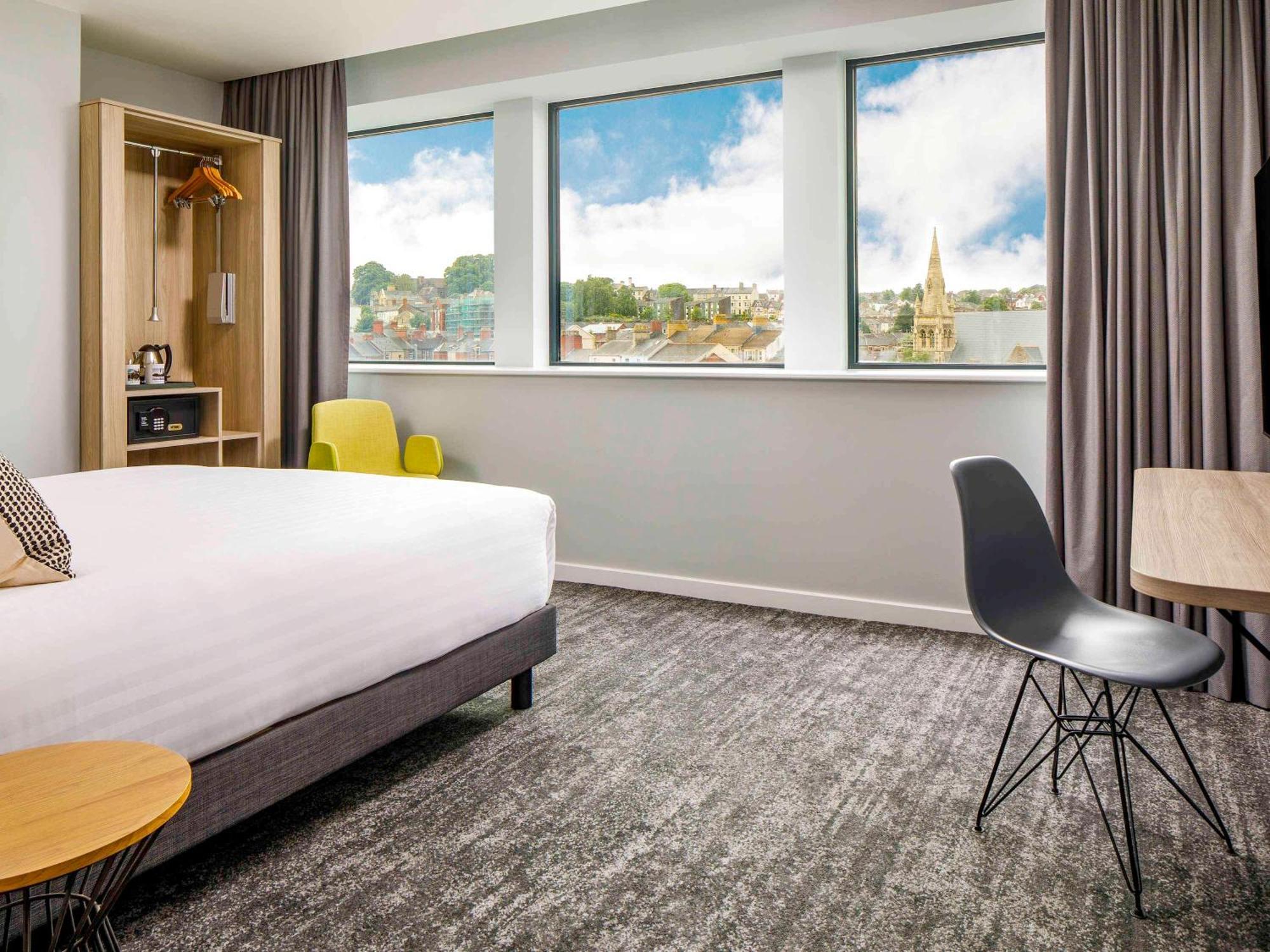 Mercure Newport 外观 照片