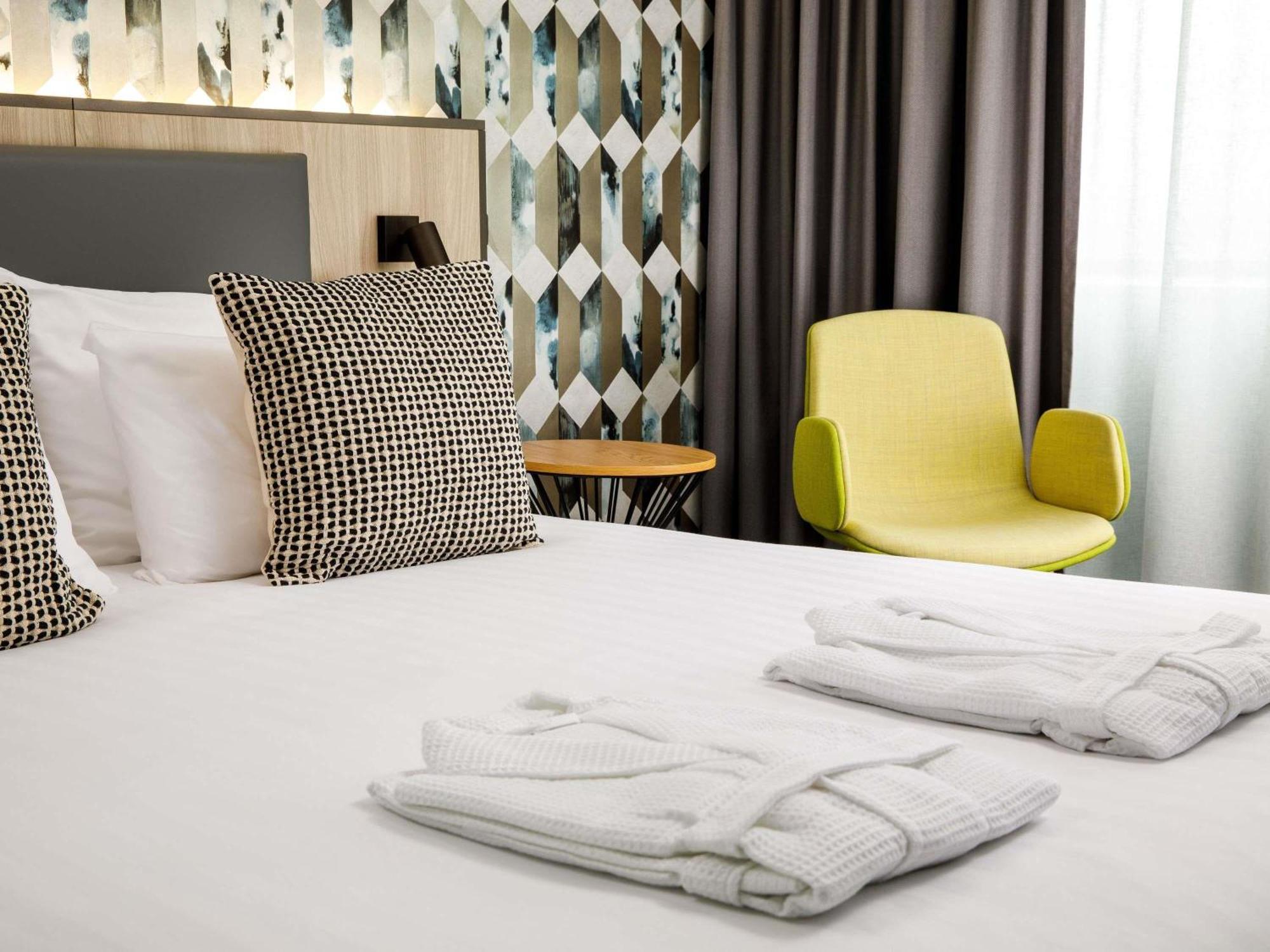 Mercure Newport 外观 照片