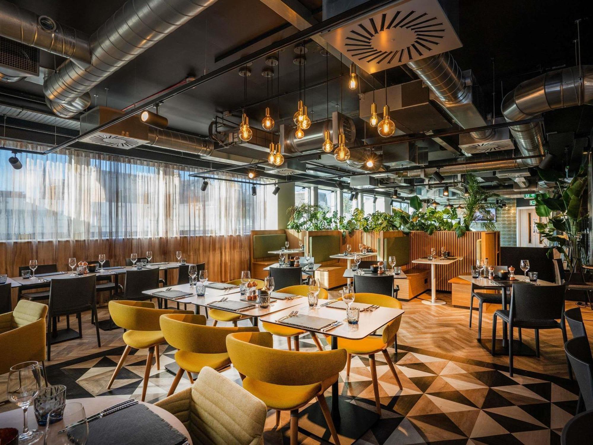 Mercure Newport 外观 照片